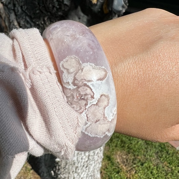RARE Amethyst Flower Agate Bangle Bracelet - Picture 11 of 16